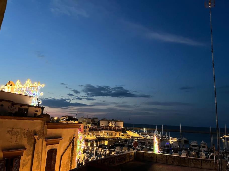 Palazzo Lamantea Boutique Rooms Bisceglie Ngoại thất bức ảnh